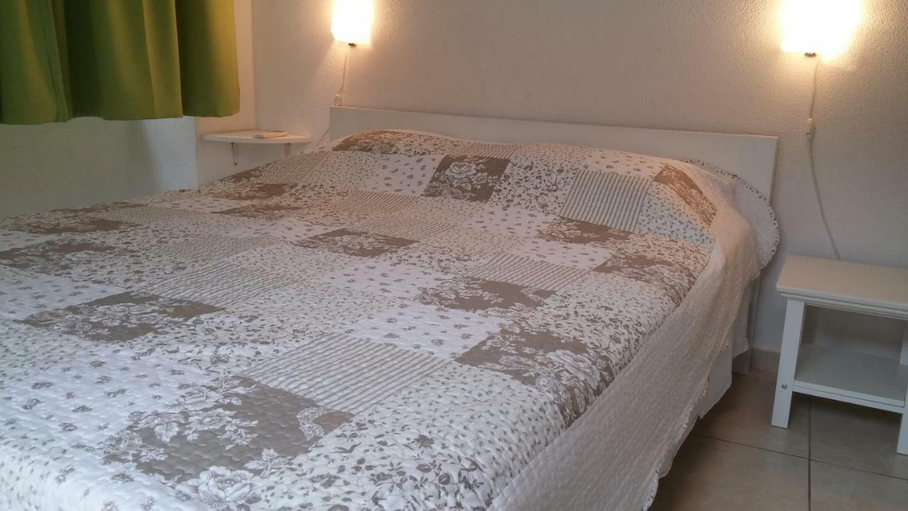 Appartement Tutini Dvori à Primošten Extérieur photo