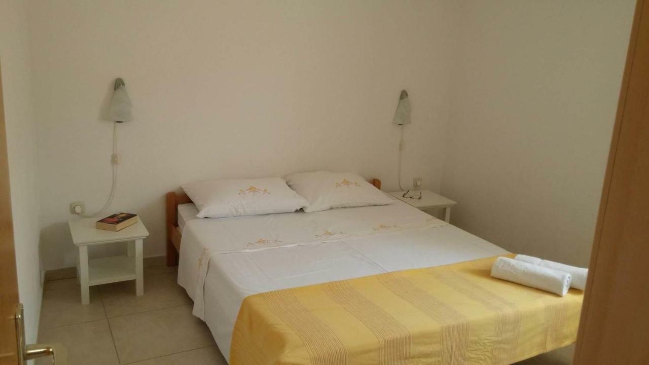 Appartement Tutini Dvori à Primošten Extérieur photo
